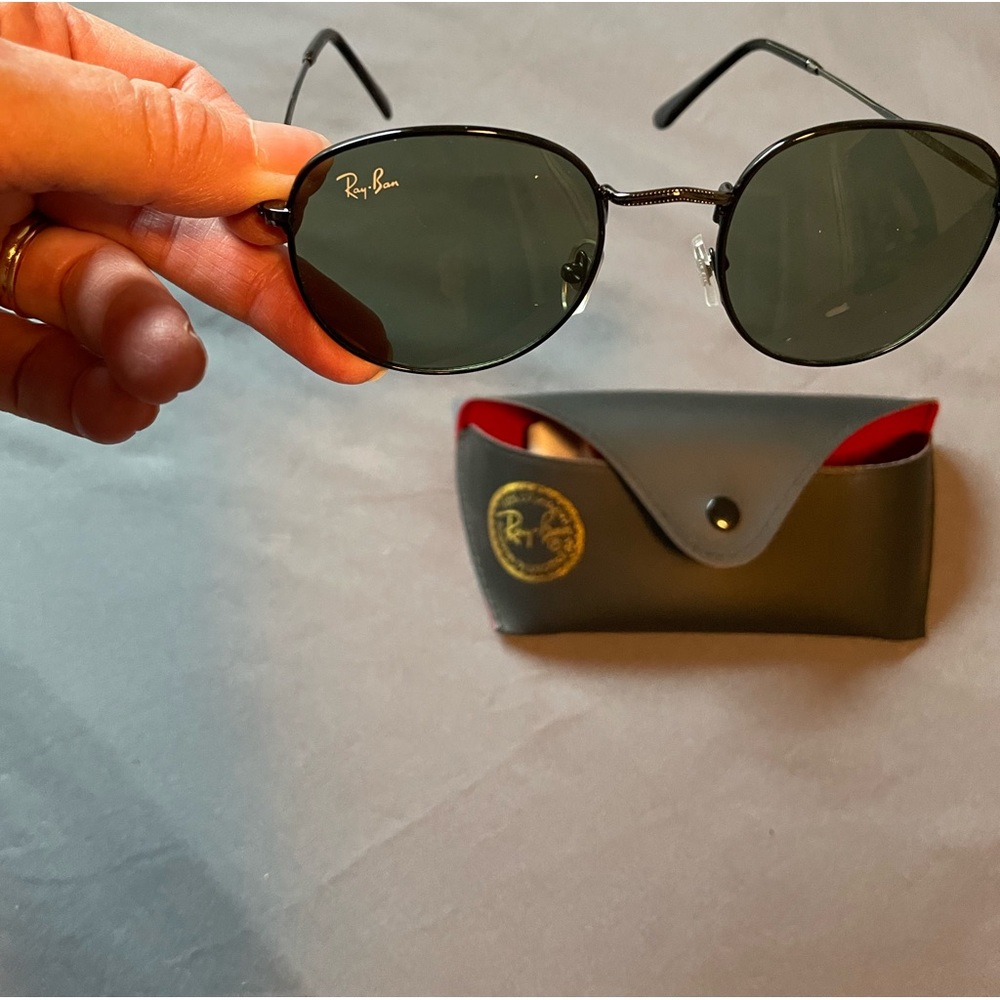 Ray Ban sun glasses for small face